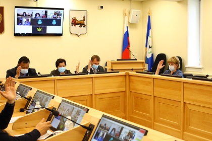 Облегчающий постановку в очередь на жилье для детей-сирот законопроект рекомендовано принять в окончательном чтении